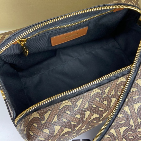 BURBERRY TB Monogram Logo Beige Travel Handbag NWT - Picture 5 of 16